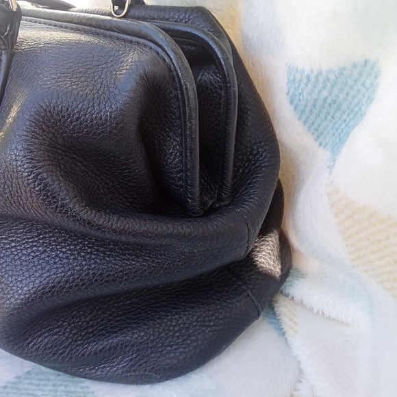 Isaac Mizrahi Black Leather Bag - Picture 9 of 14